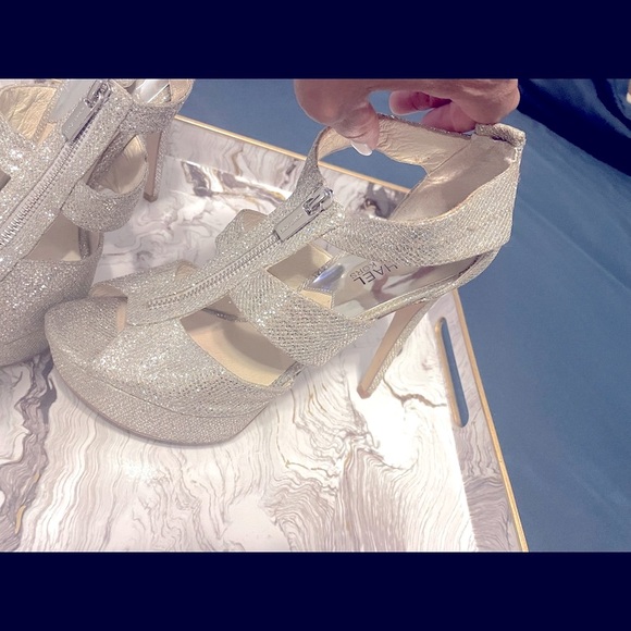 Michael Kors platforms - Picture 4 of 7